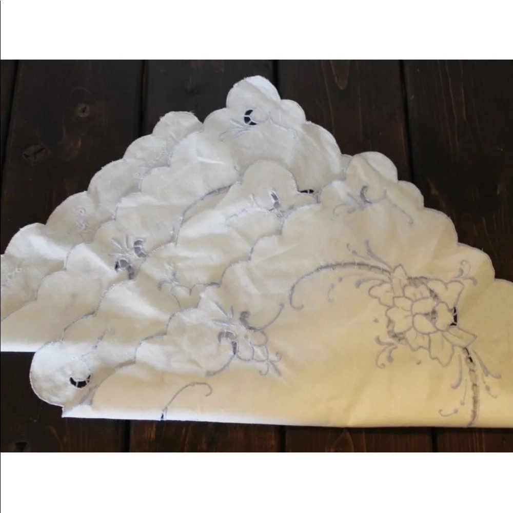 VTG Lot of 2 Doilies Table Clothe White Embroidered Blue Flower Rectangular Leaf